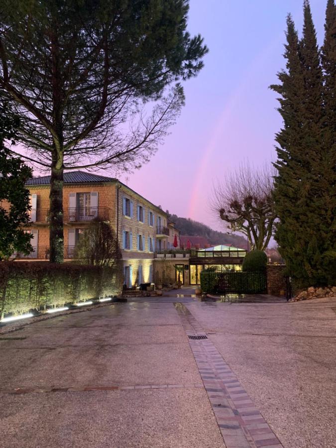 Hotel Restaurant Le Centenaire Les Eyzies Zewnętrze zdjęcie