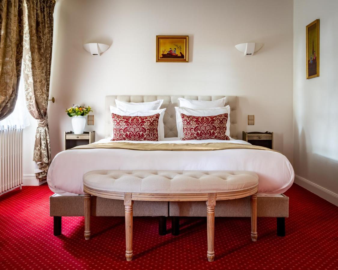 Hotel Restaurant Le Centenaire Les Eyzies Zewnętrze zdjęcie
