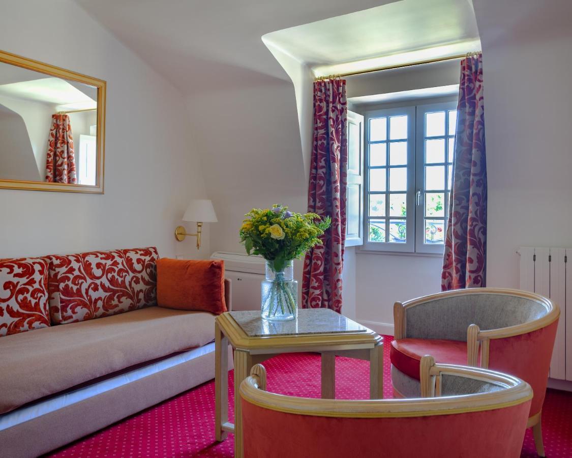 Hotel Restaurant Le Centenaire Les Eyzies Zewnętrze zdjęcie