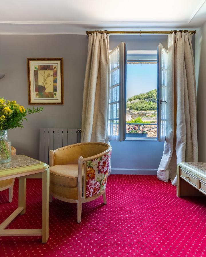 Hotel Restaurant Le Centenaire Les Eyzies Zewnętrze zdjęcie