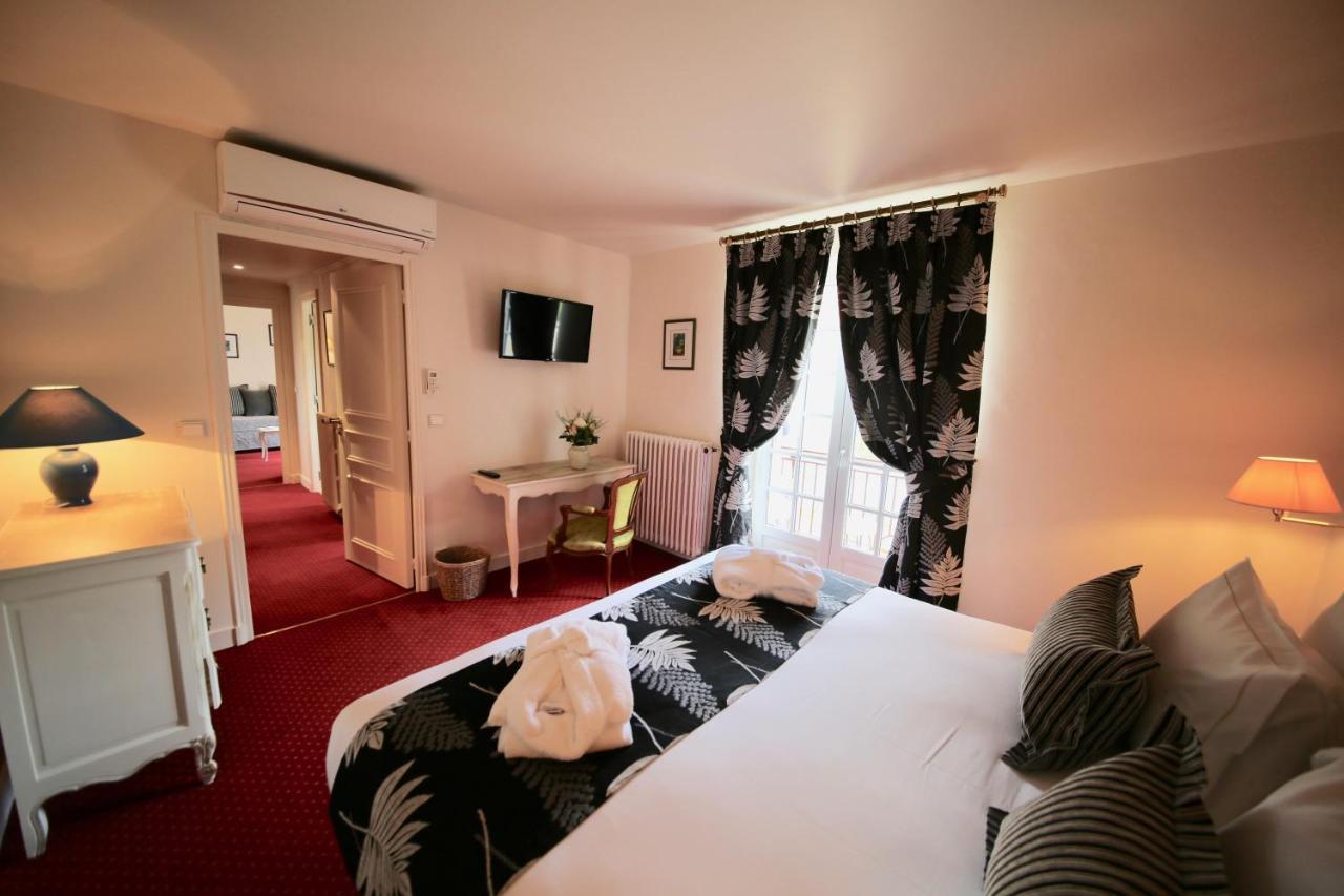 Hotel Restaurant Le Centenaire Les Eyzies Zewnętrze zdjęcie