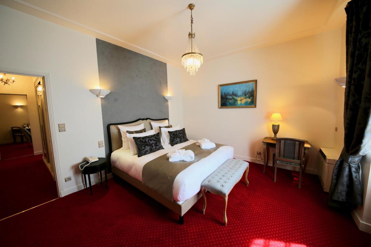 Hotel Restaurant Le Centenaire Les Eyzies Zewnętrze zdjęcie