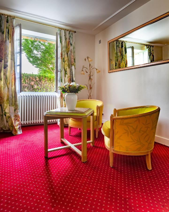 Hotel Restaurant Le Centenaire Les Eyzies Zewnętrze zdjęcie
